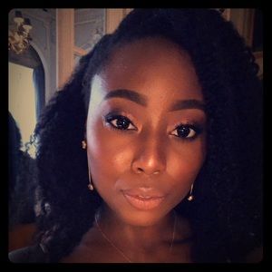 Meet your Posher, Regine